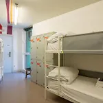 Ganbara - Self Check In Hostal *