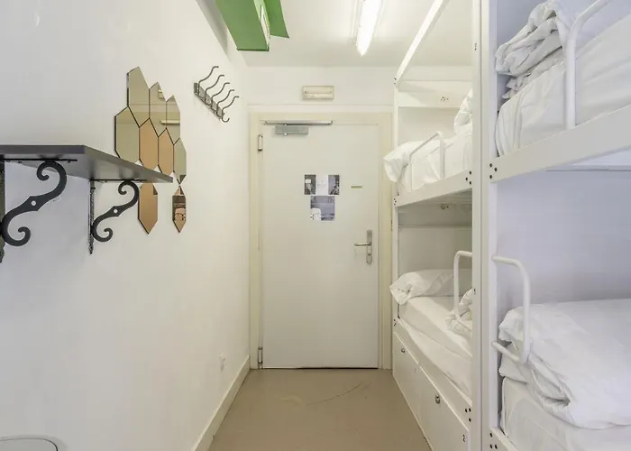 Ganbara - Self Check In Більбао