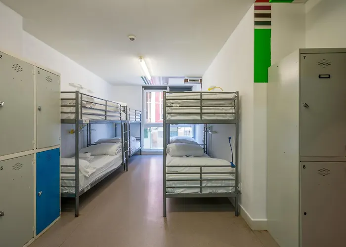 Hostal Ganbara - Self Check In *