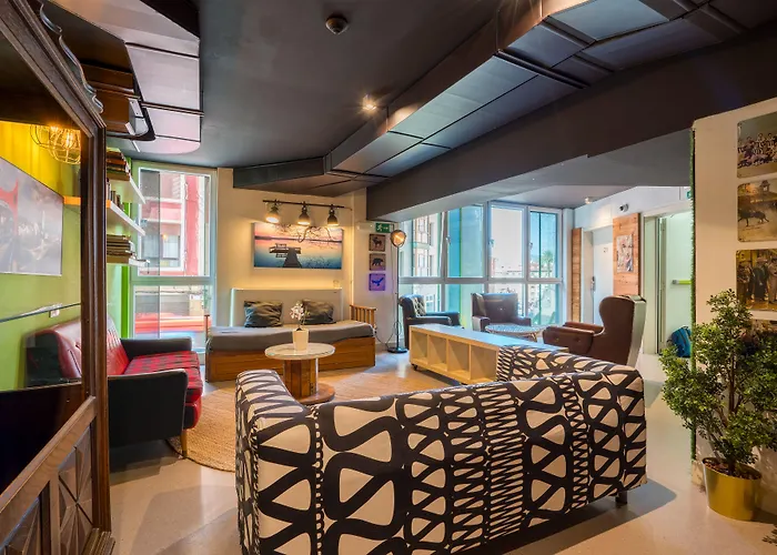 Ganbara - Self Check In Hostal *