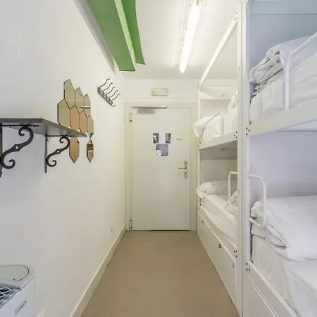 Ganbara - Self Check In Bilbao